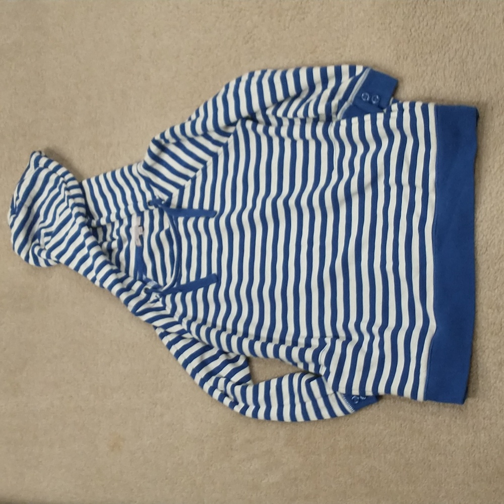 GAP Hoodie 1/4 sleeve w/ front pockets